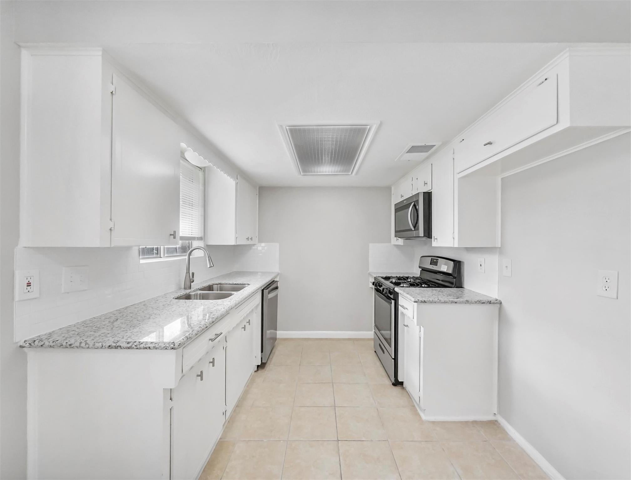 13435 Greenbriar Drive