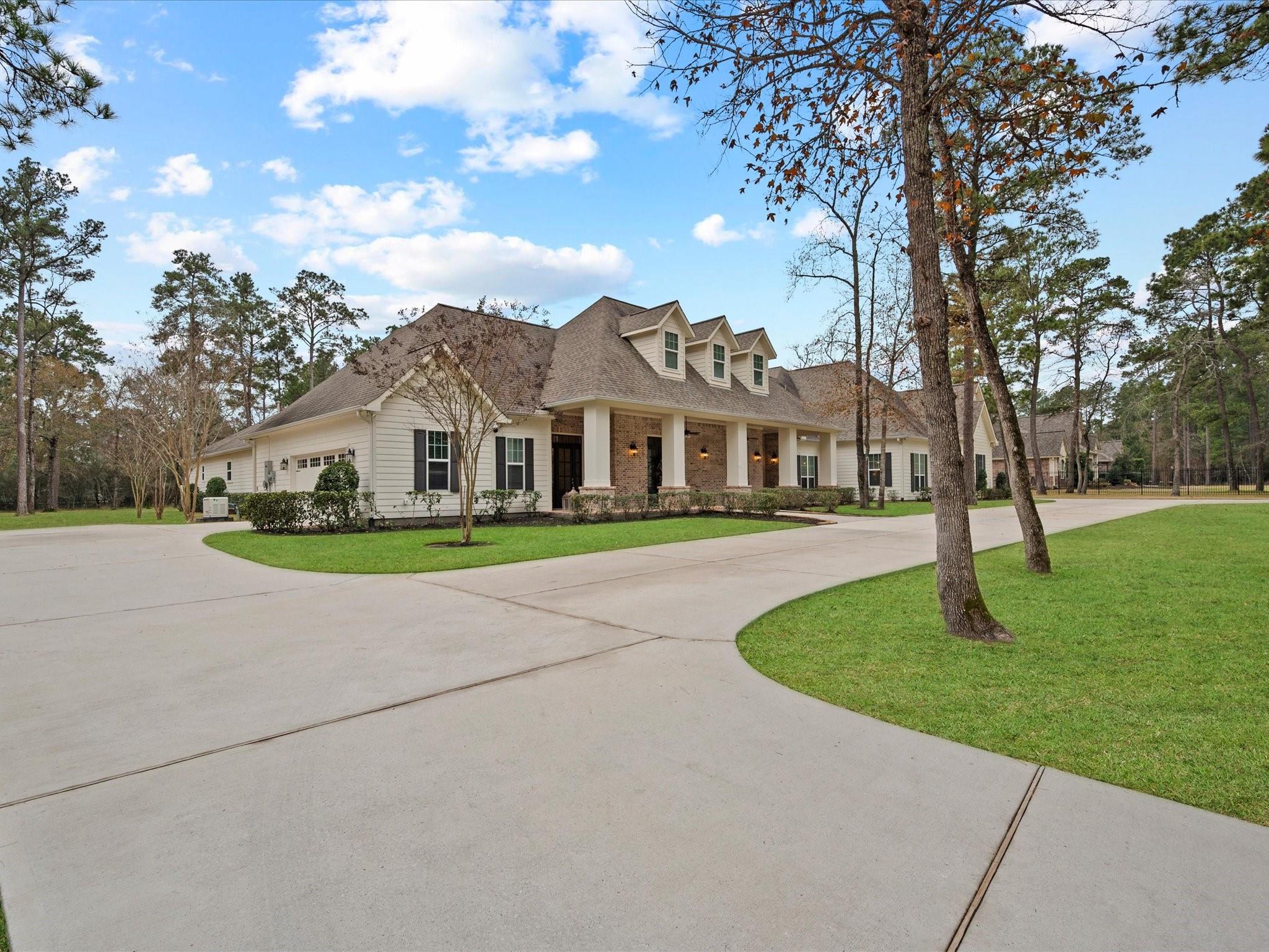 10539 Crestwater Circle