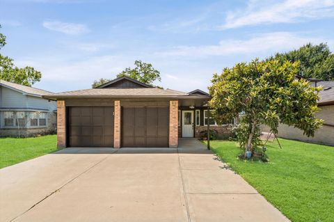 Photo of 24211 Landing Way Drive, Spring, TX 77373 (MLS # 93136010)