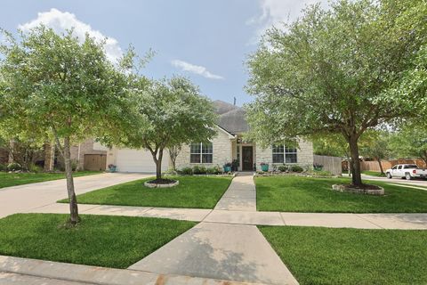 Photo of 20410 Misty Crossing Lane, Spring, TX 77379 (MLS # 92998165)