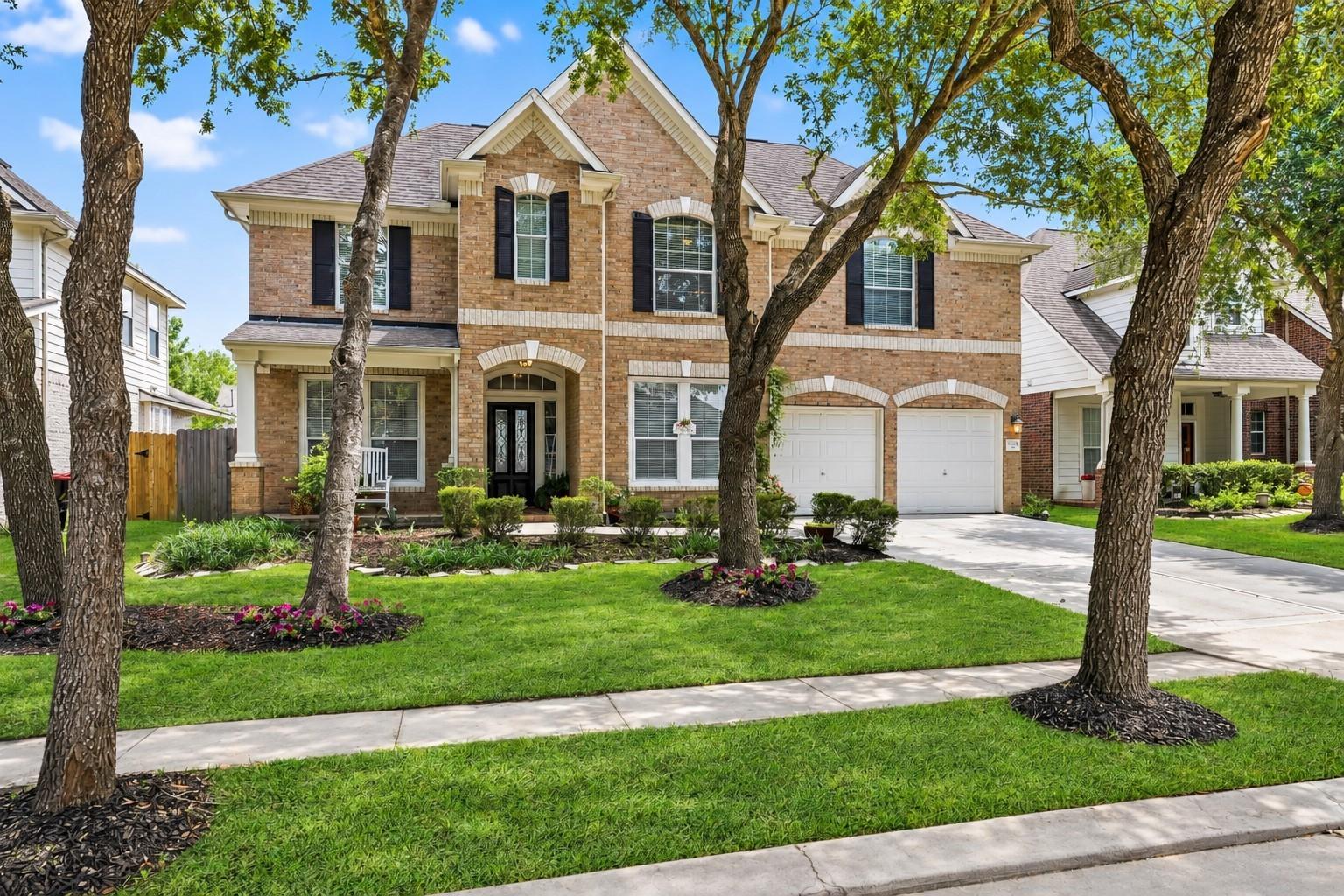 8815 Wenona Walk