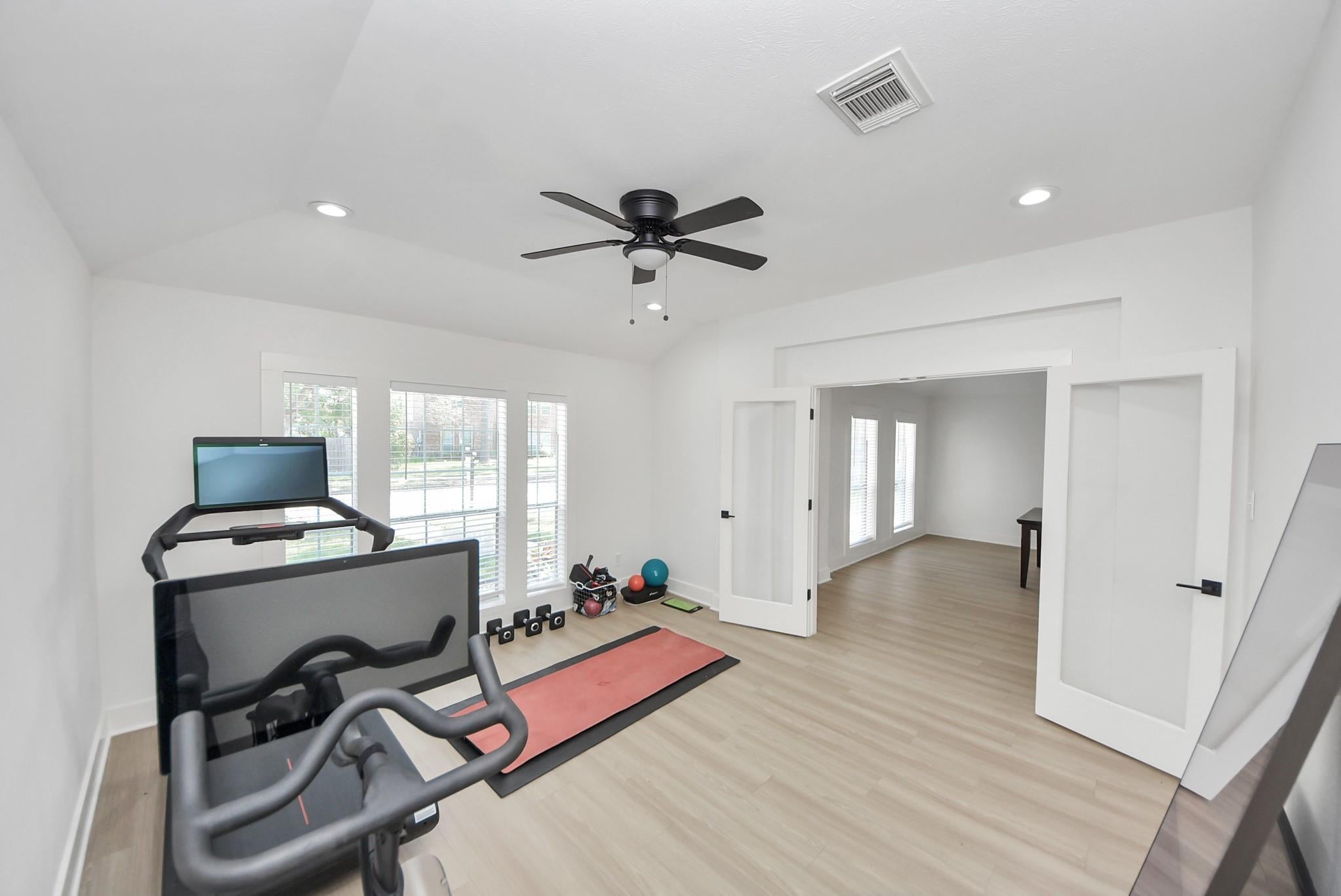 2914 Laguna Shores Lane