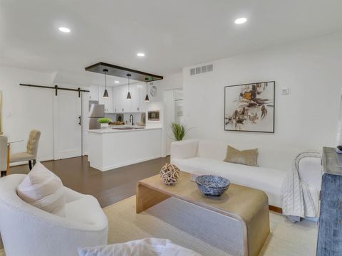 Tiny photo for 3401 Timmons Lane #27, Houston, TX 77027 (MLS # 56472383)