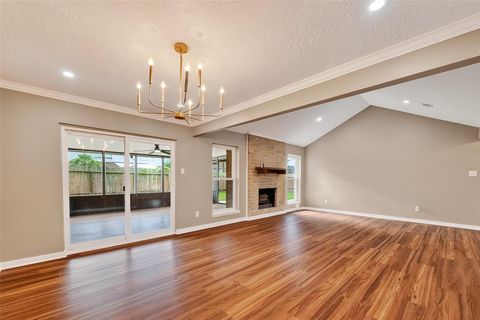 Photo of 826 Halewood Drive, Houston, TX 77062 (MLS # 7078711)