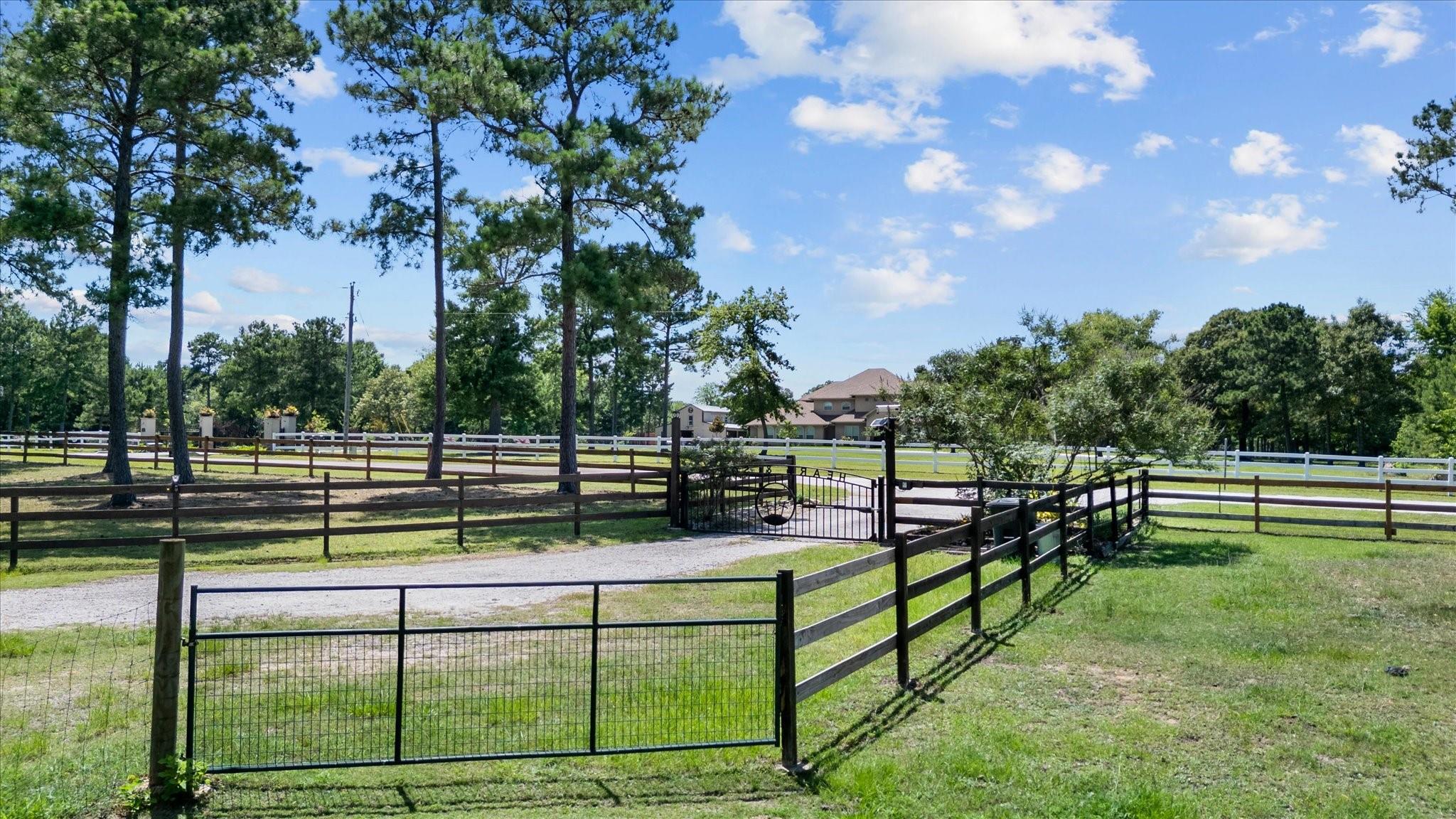 9698 Pioneer Trace