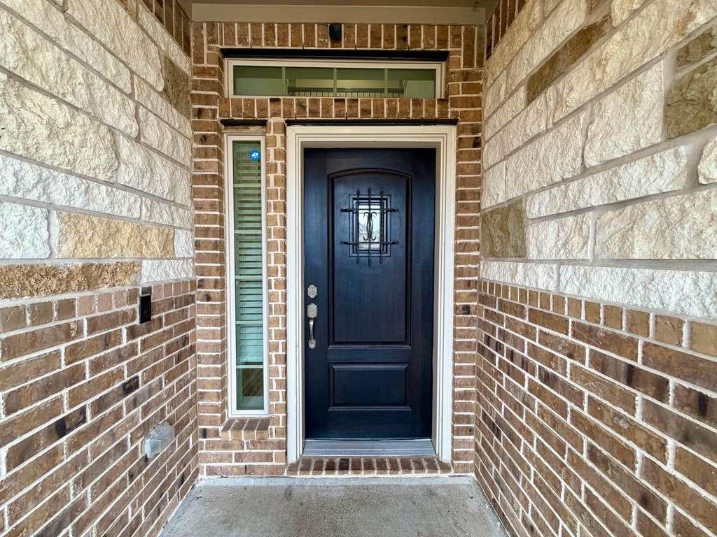 28614 Oakmist Point Lane