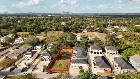 Photo of 5013 Mallow Street, Houston, TX 77033 (MLS # 17098075) Photo of 5013 Mallow Street, Houston, TX 77033 (MLS # 17098075)