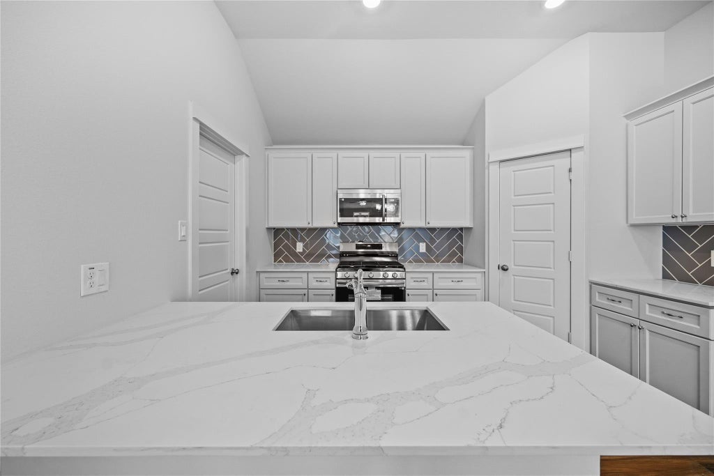 Photo of 135 Road 51030, Cleveland, TX 77327 (MLS # 18349630)