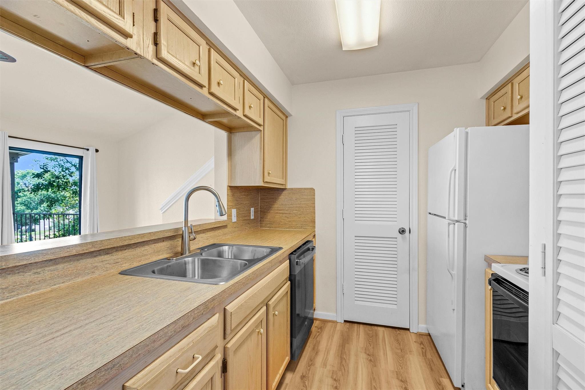 306D Lakeview Terrace Terrace 306D
