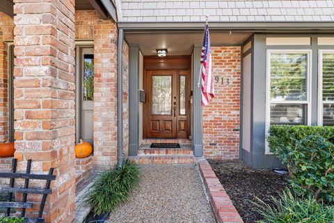 Photo of 5913 Sugar Hill Drive #225, Houston, TX 77057 (MLS # 4941753)