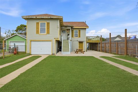 Photo of 4218 Avenue S, Galveston, TX 77550 (MLS # 73739082)