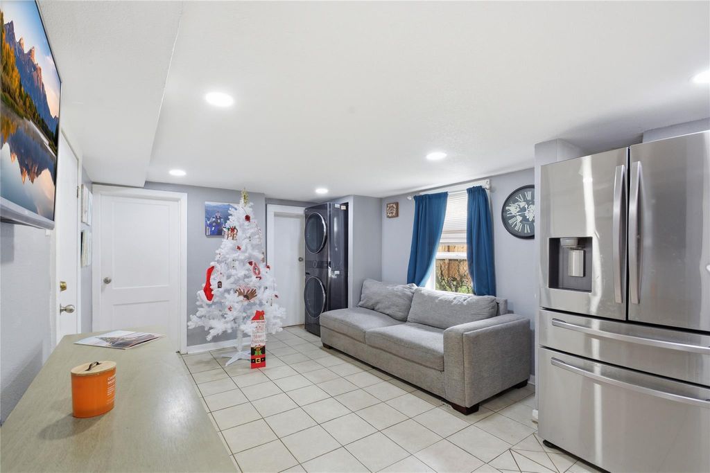 Photo of 4218 Avenue Avenue S, Galveston, TX 77550 (MLS # 73739082)