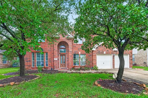 Homes For Sale - 11906 Mariposa Canyon Drive<br/> Tomball, TX 77377