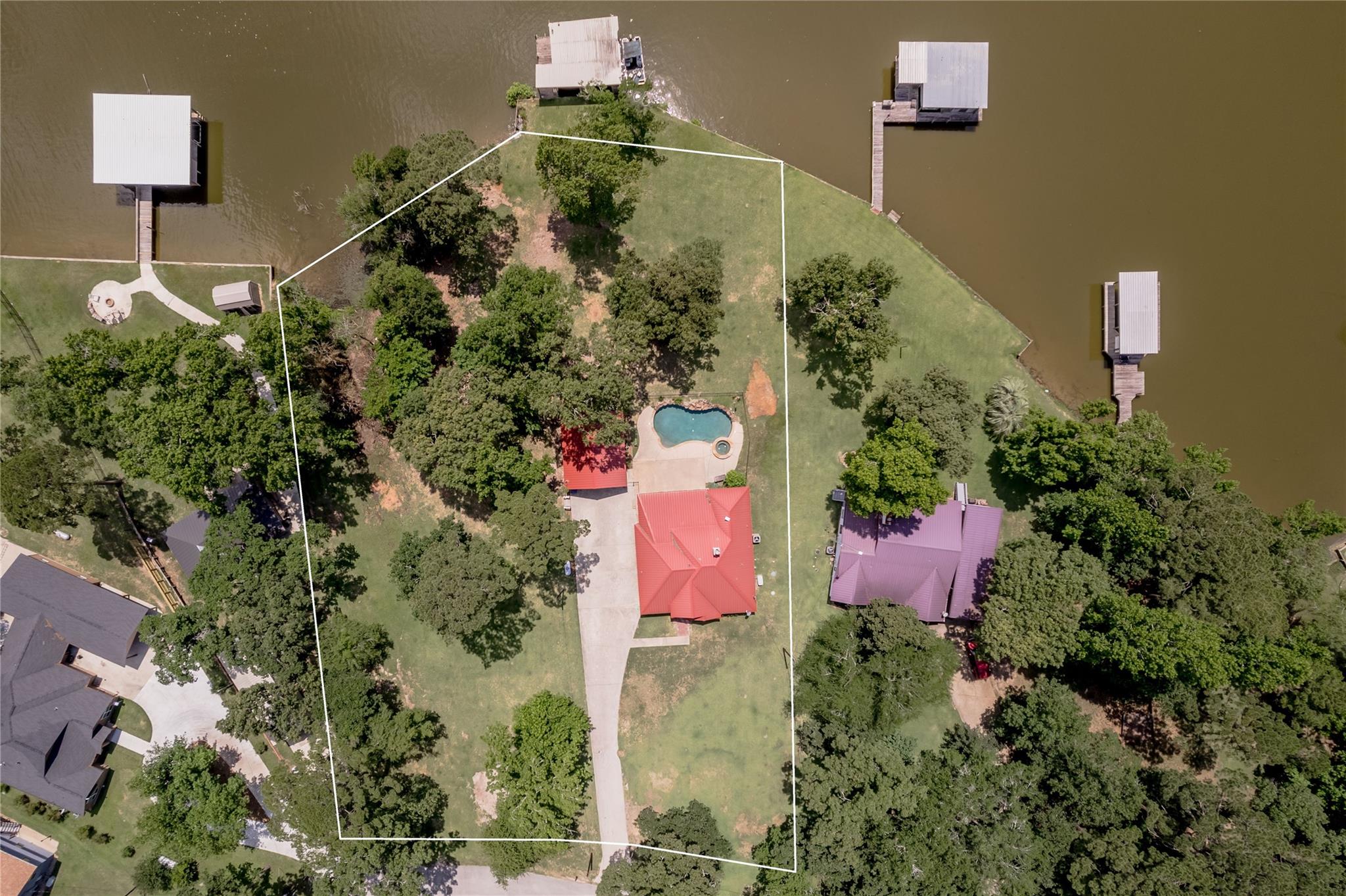 324 Red Oak Lane
