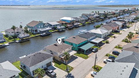 Photo of 1223 Sailfish Street, Bayou Vista, TX 77563 (MLS # 62641484)