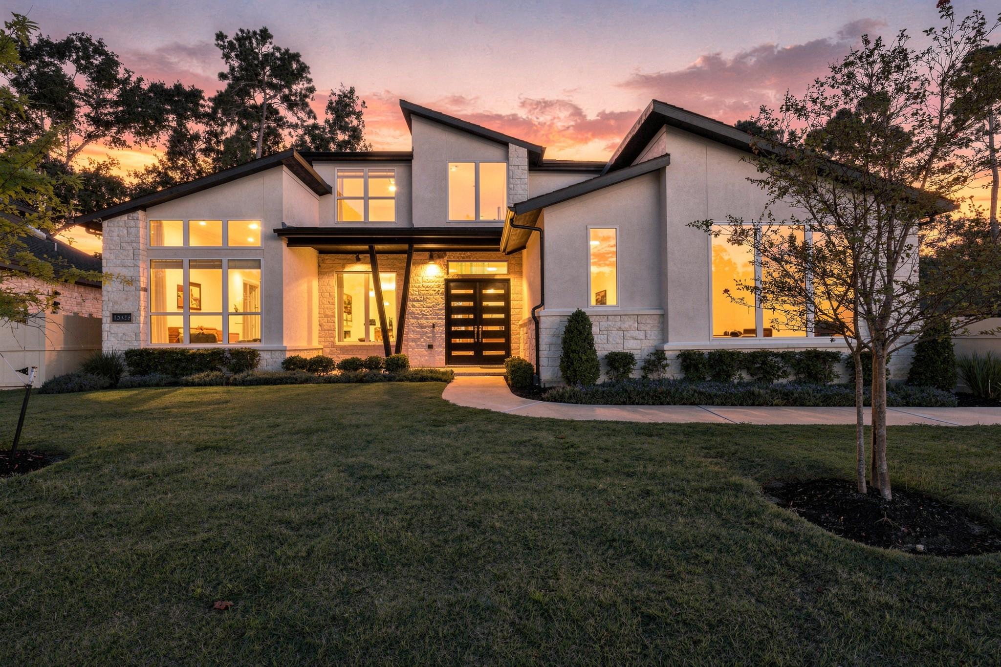 10528 Scarce Chaser Street