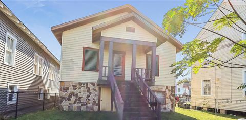 Photo of 1207 Avenue M, Galveston, TX 77550 (MLS # 61841648)