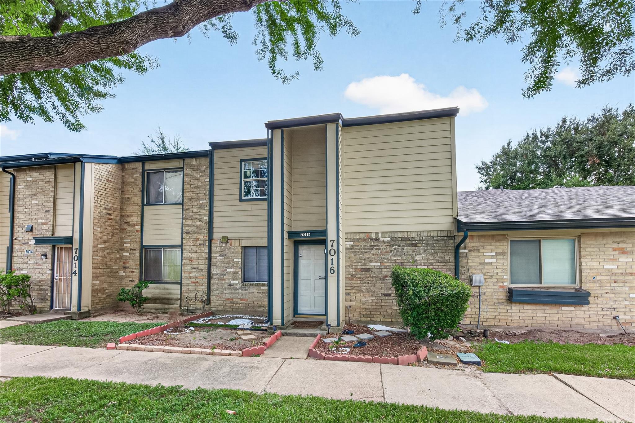 7016 S Dairy Ashford Road