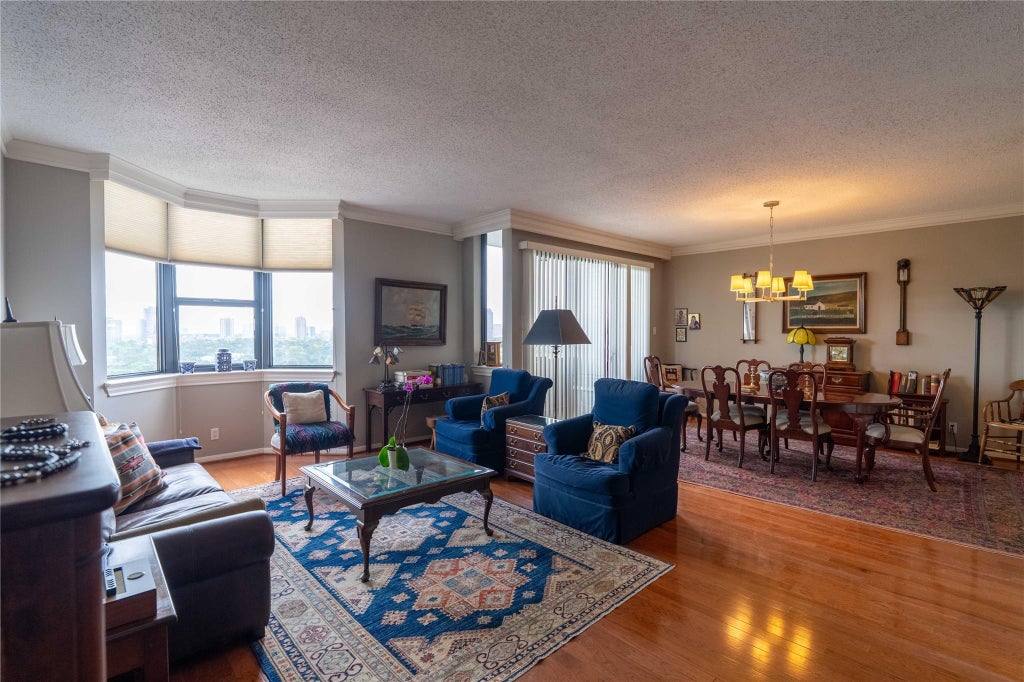 Photo of 651 Bering Drive #1301, Houston, TX 77057 (MLS # 9762738)