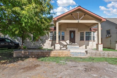 Photo of 7413 Dallas Street, Houston, TX 77011 (MLS # 47403741)