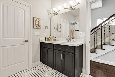 Tiny photo for 1610 E Bonner Street #A, Houston, TX 77007 (MLS # 92805808)