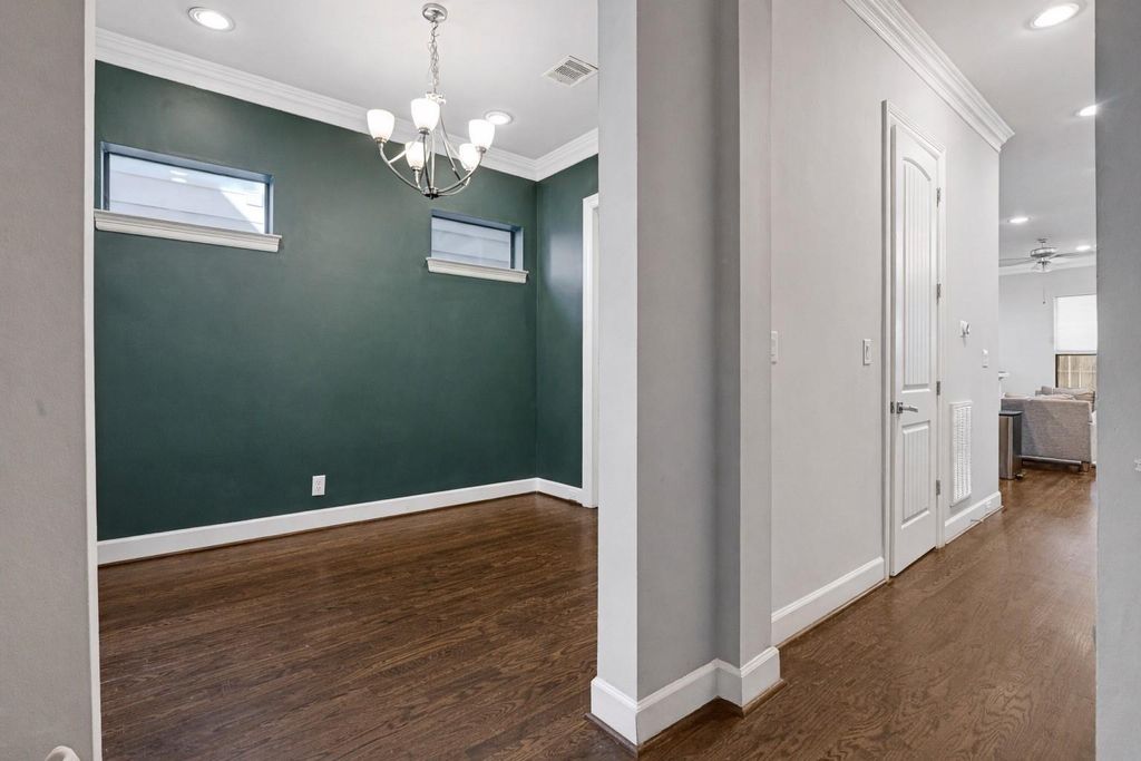 Photo of 1610 E Bonner Street #A, Houston, TX 77007 (MLS # 92805808)