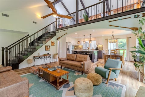Photo of 129 Springs Edge Drive, Conroe, TX 77356 (MLS # 90148571)