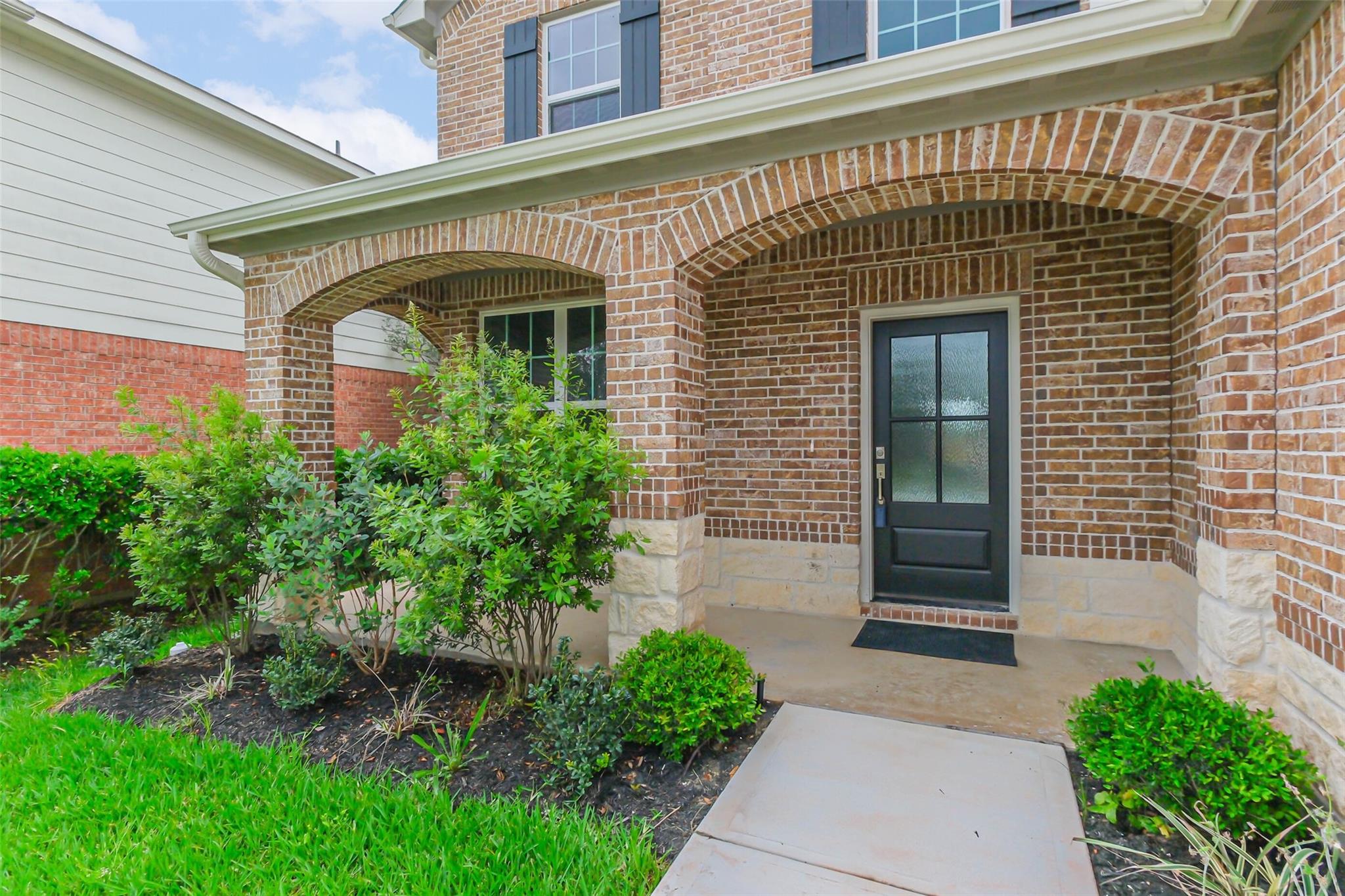 2423 Inlet Court