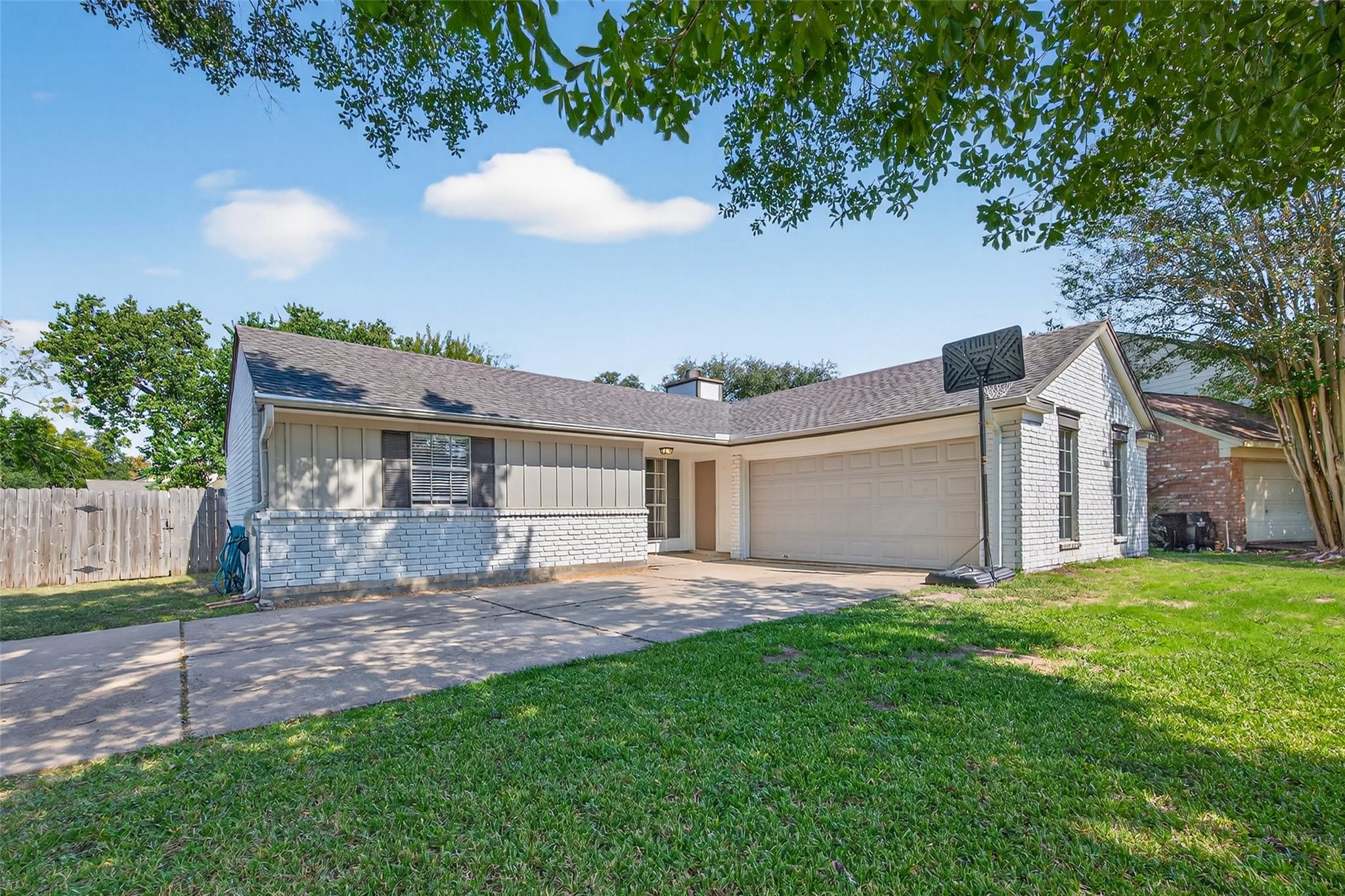 5303 Green Hazel Court