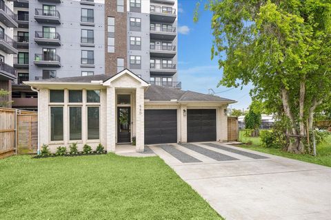 Photo of 940 W 21st Street, Houston, TX 77008 (MLS # 70544062)