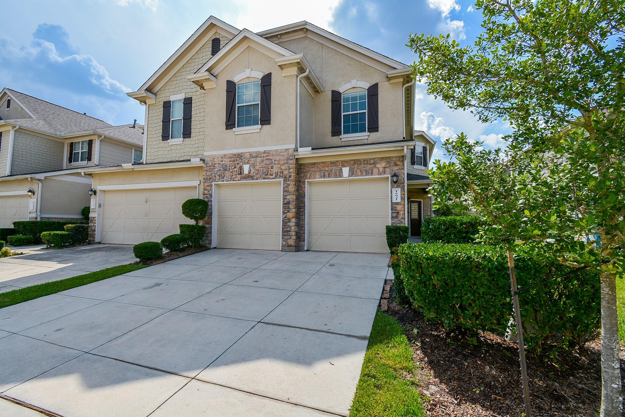 16021 Summerville Lake Drive