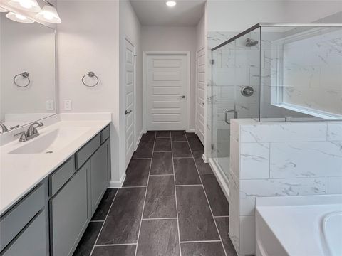 Tiny photo for 15523 Foresail Lane, Houston, TX 77053 (MLS # 82680813)