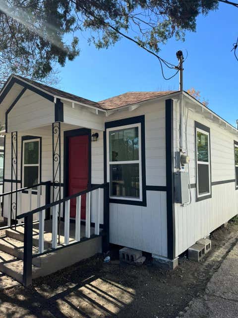 Tiny photo for 3903 Broyles Street, Houston, TX 77026 (MLS # 92356207)