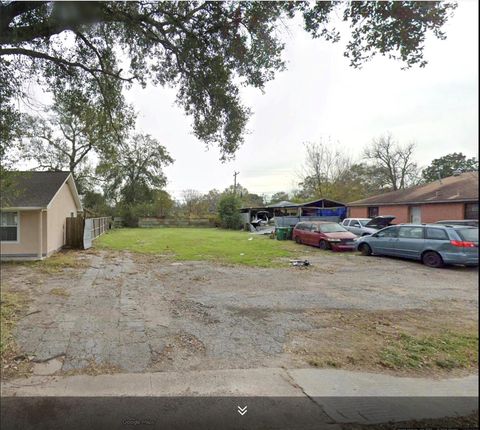 Photo of 8150 Howard Drive, Houston, TX 77017 (MLS # 31563265)