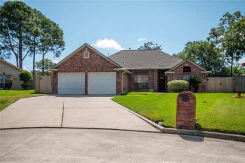 Photo of 1208 Parkwest Street, Texas City, TX 77591 (MLS # 80612160)