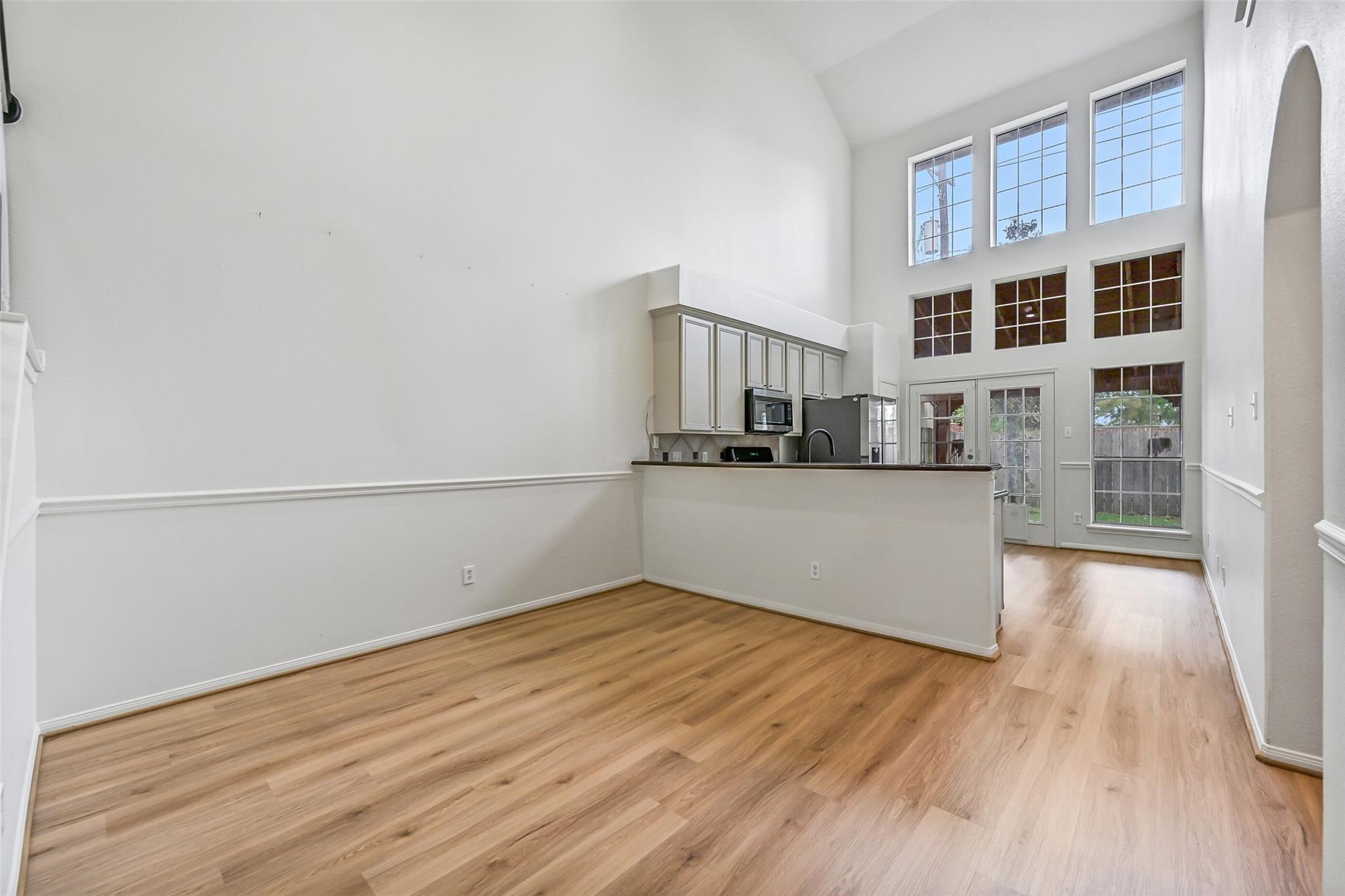 1408 S Friendswood Drive 105