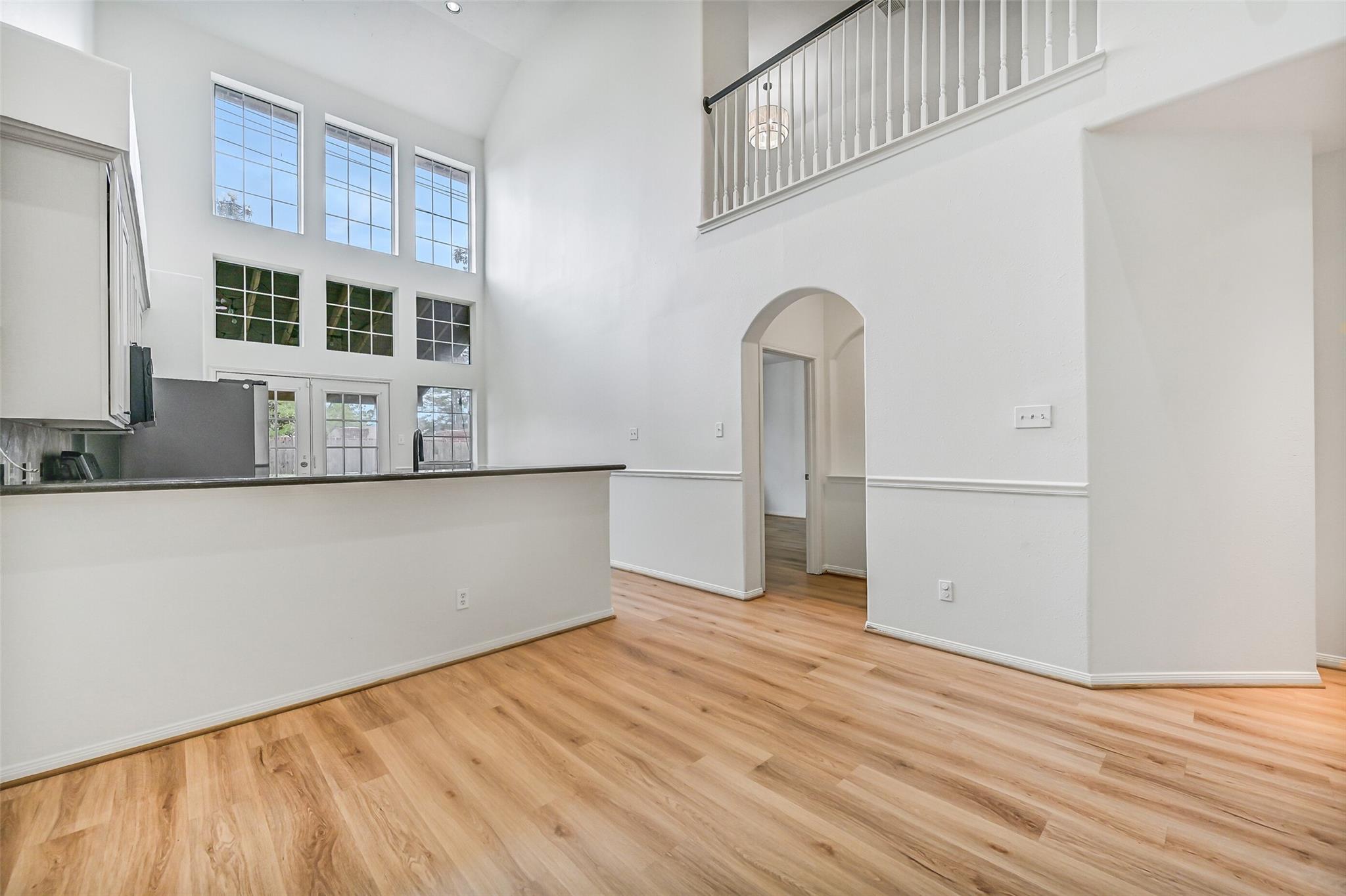 1408 S Friendswood Drive 105