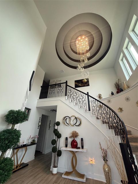 Homes For Sale - 211 Vista Knoll Court<br/> New Caney, TX 77357