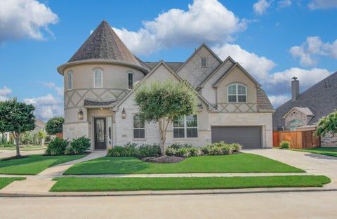 Homes For Sale - 18303 Edenberry Drive<br/> Cypress, TX 77433