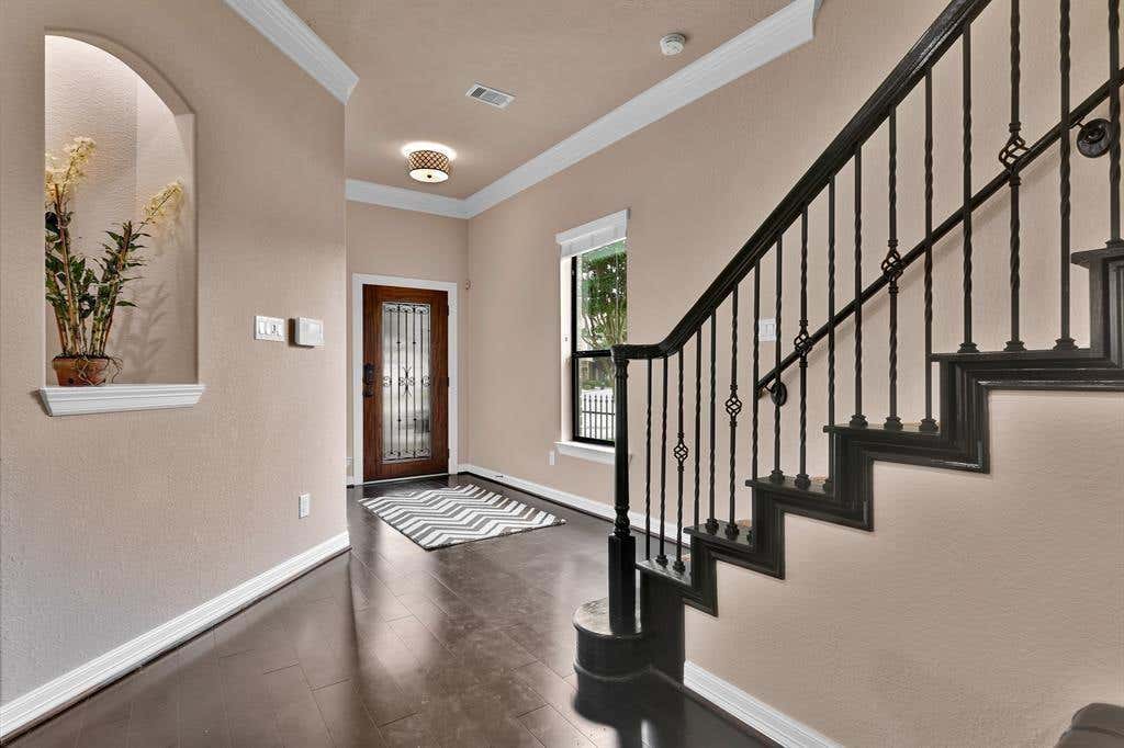 Photo of 2725 Kings Retreat Circle, Houston, TX 77345 (MLS # 38303852)