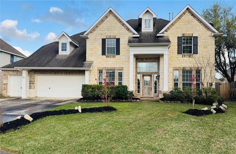 Photo of 10002 Nathans Cove, Houston, TX 77089 (MLS # 48366618)