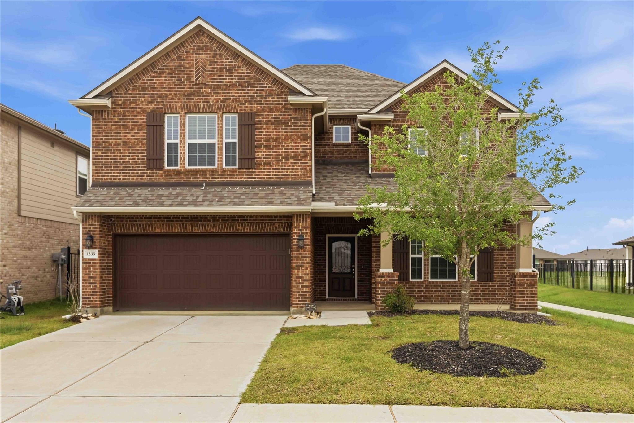1239 Cascade Hills Drive