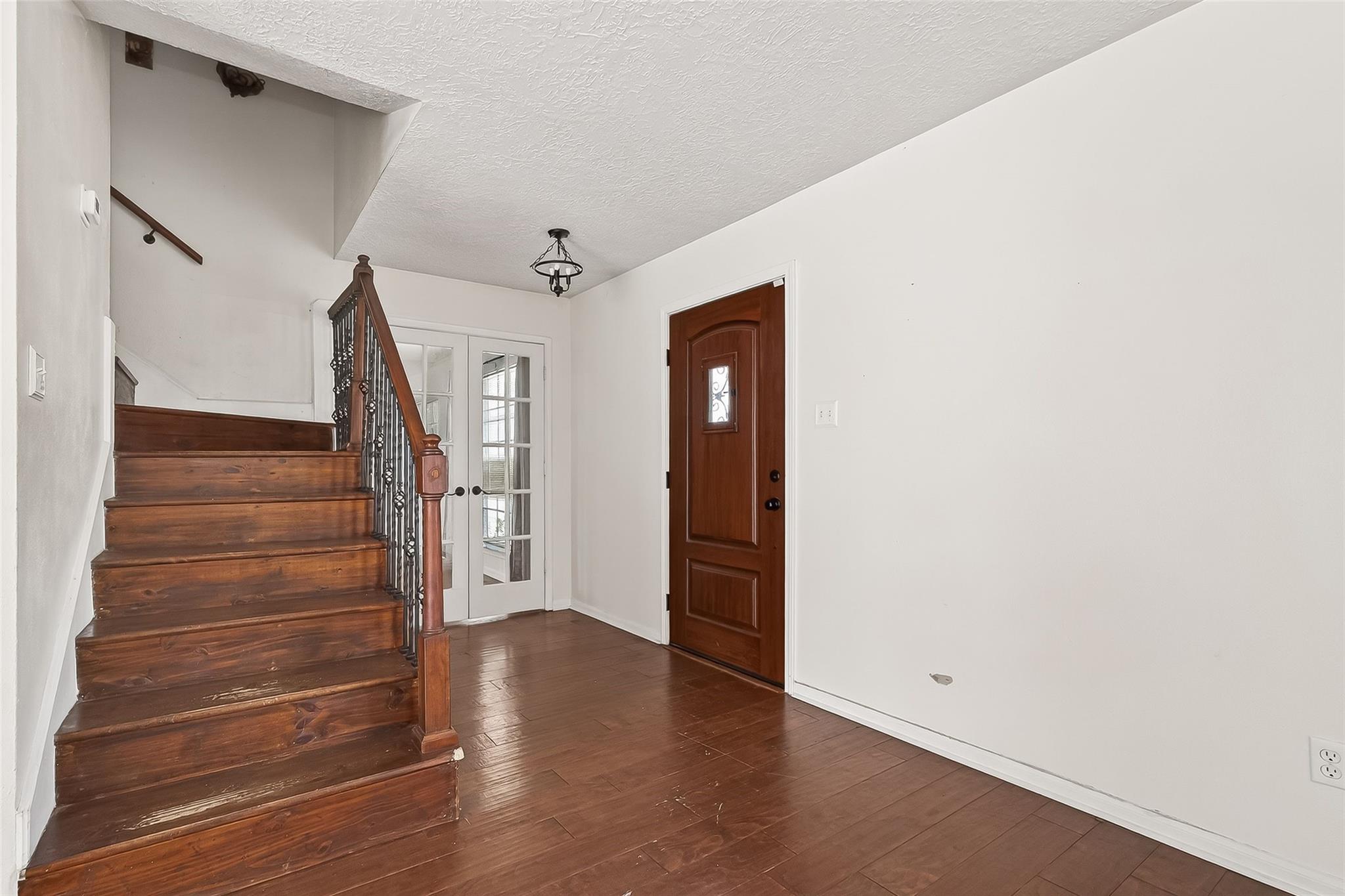 20211 Salzburg Lane