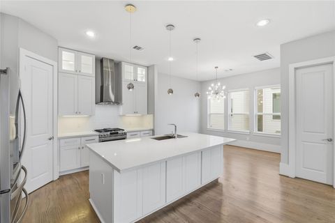 Photo of 1716 Ovid Street #D, Houston, TX 77007 (MLS # 36054382)