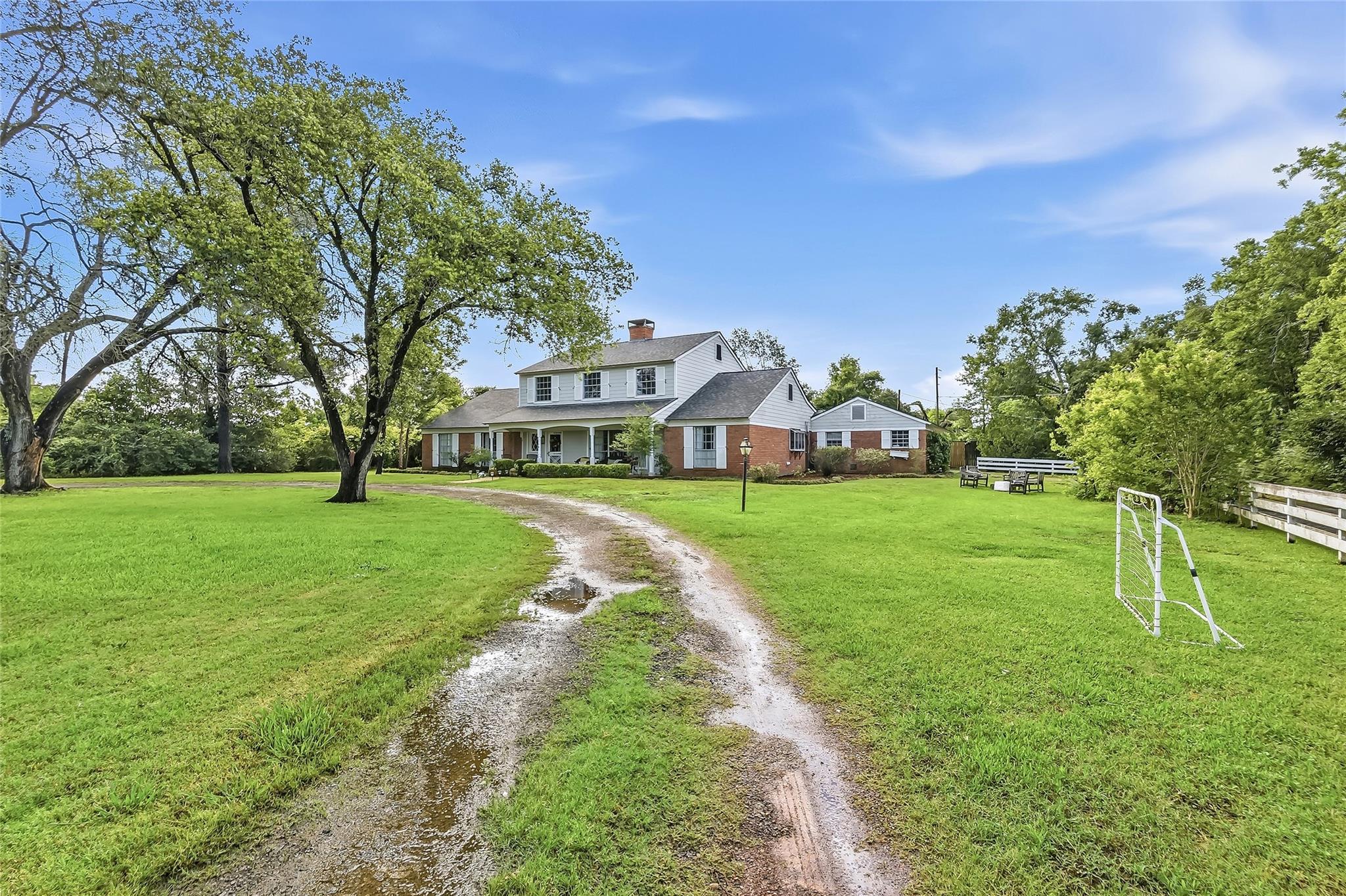 583 Lazy Lane