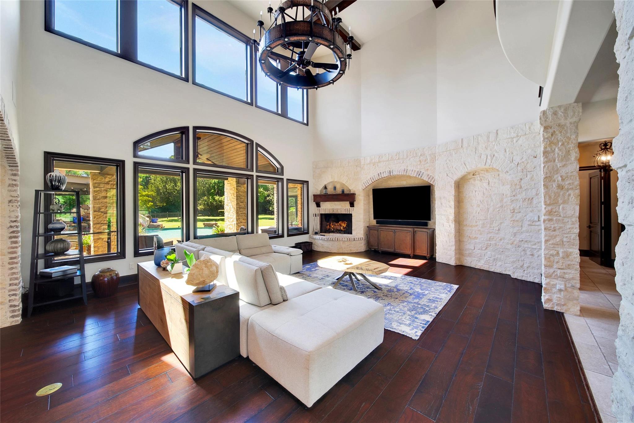 2 Highclere Park Drive