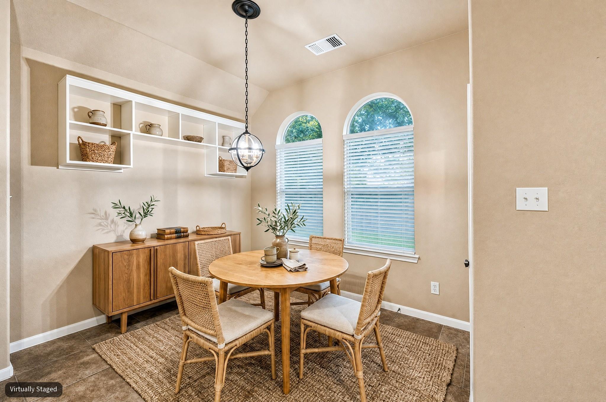 2119 Kingfisher Court