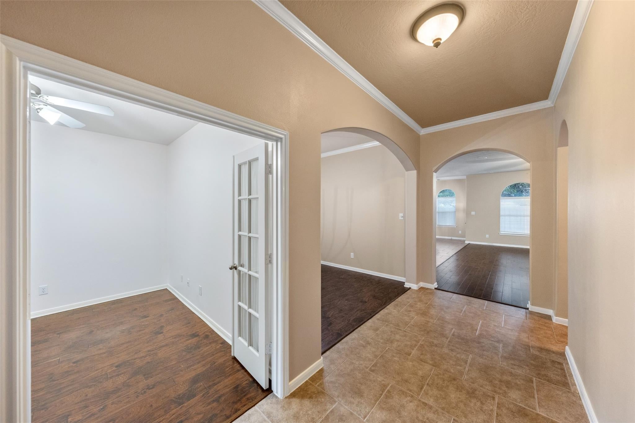 2119 Kingfisher Court