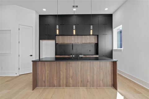 Tiny photo for 1030 W 24th Street #C, Houston, TX 77008 (MLS # 16916143)