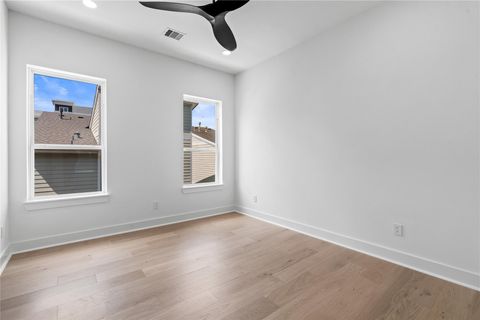 Tiny photo for 1030 W 24th Street #C, Houston, TX 77008 (MLS # 16916143)